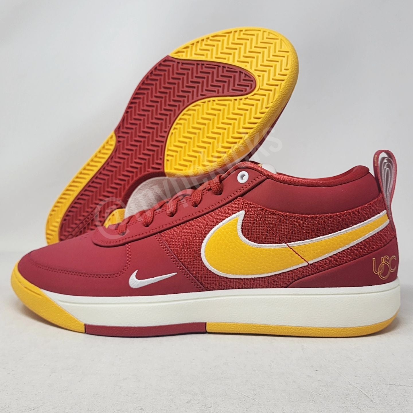 Nike Book 1 - USC Trojans PE