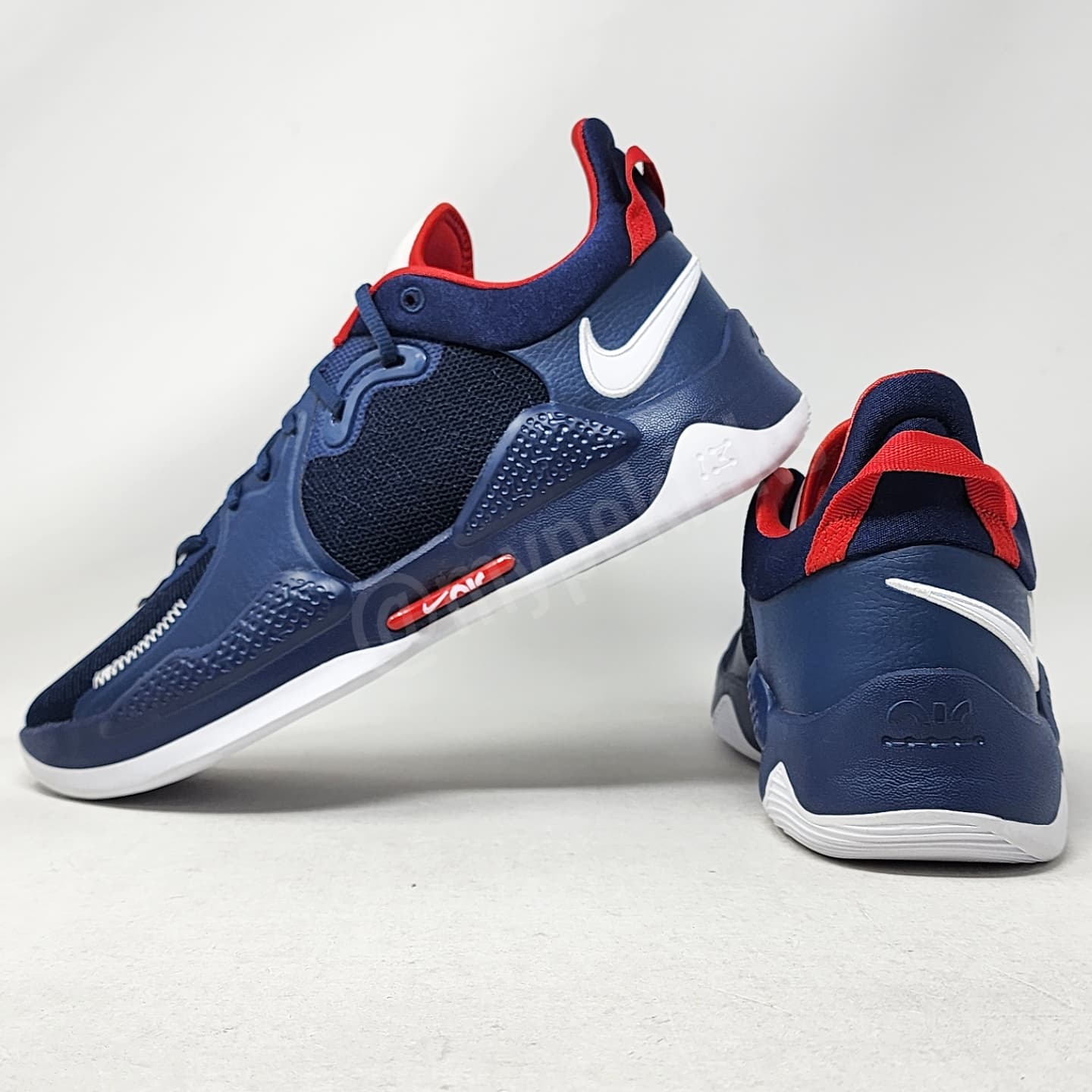 Nike PG 5 - UConn Huskies PE
