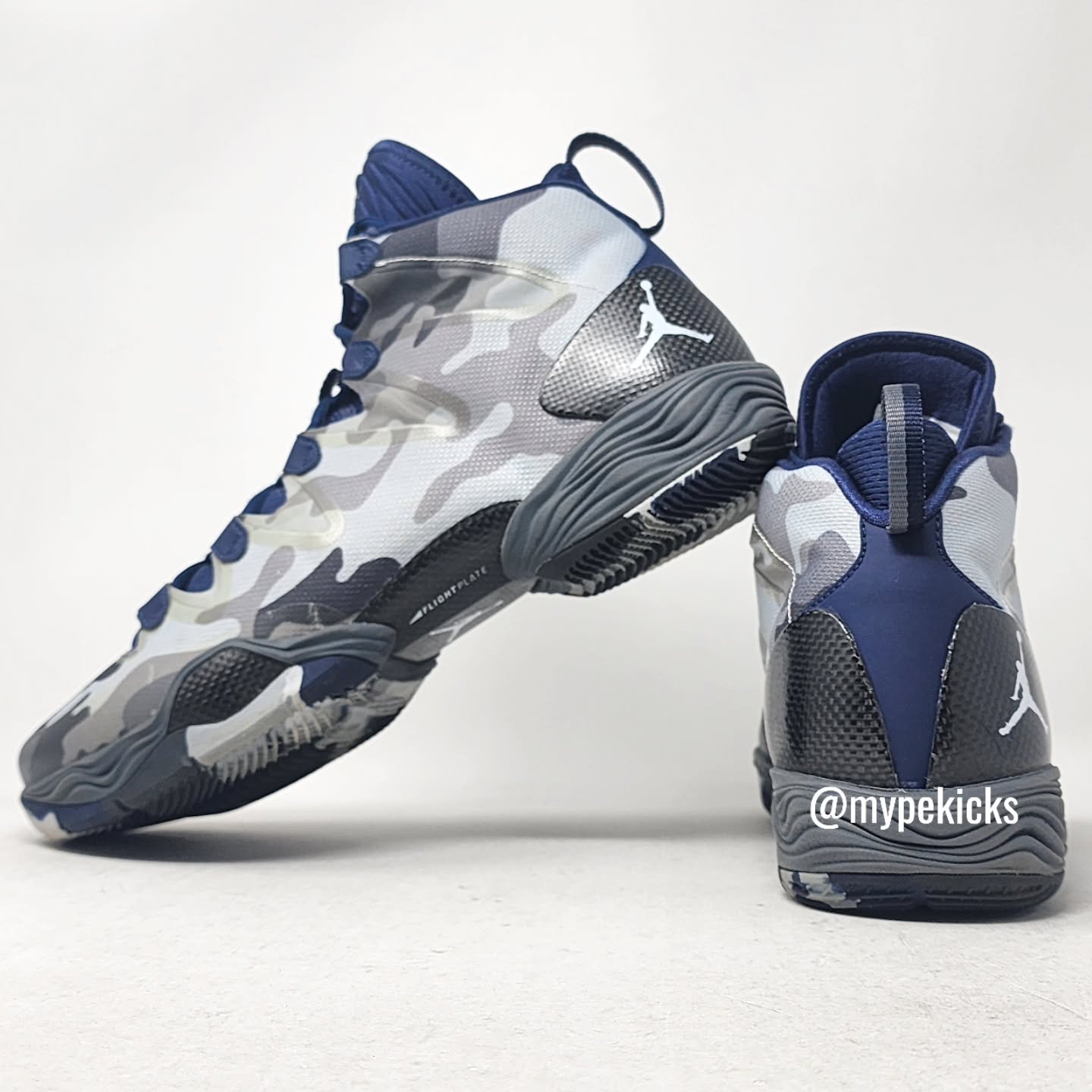 Air Jordan 28 SE - Georgetown Hoyas PE