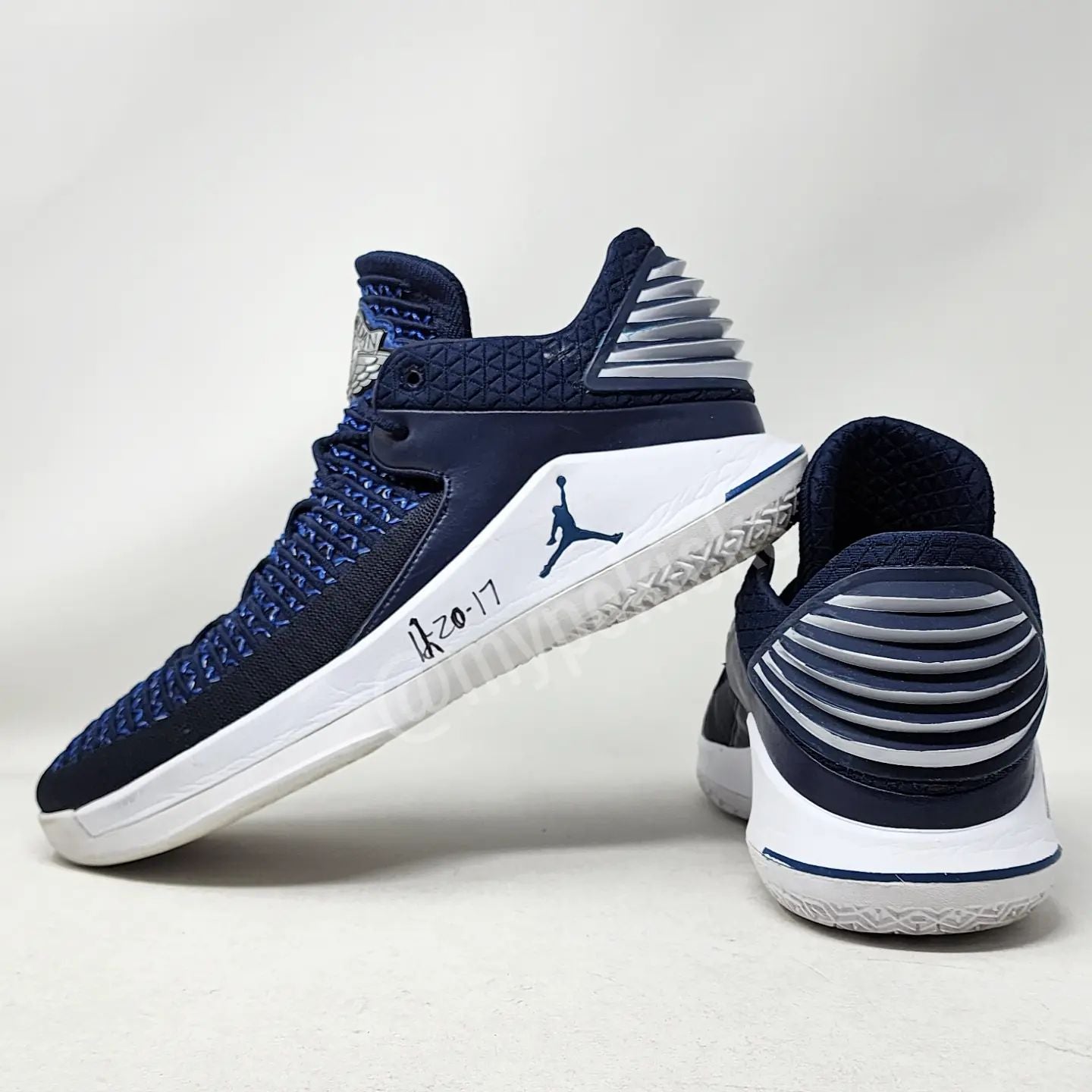 Air Jordan 32 Low Jimmy Butler Minnesota Timberwolves PE