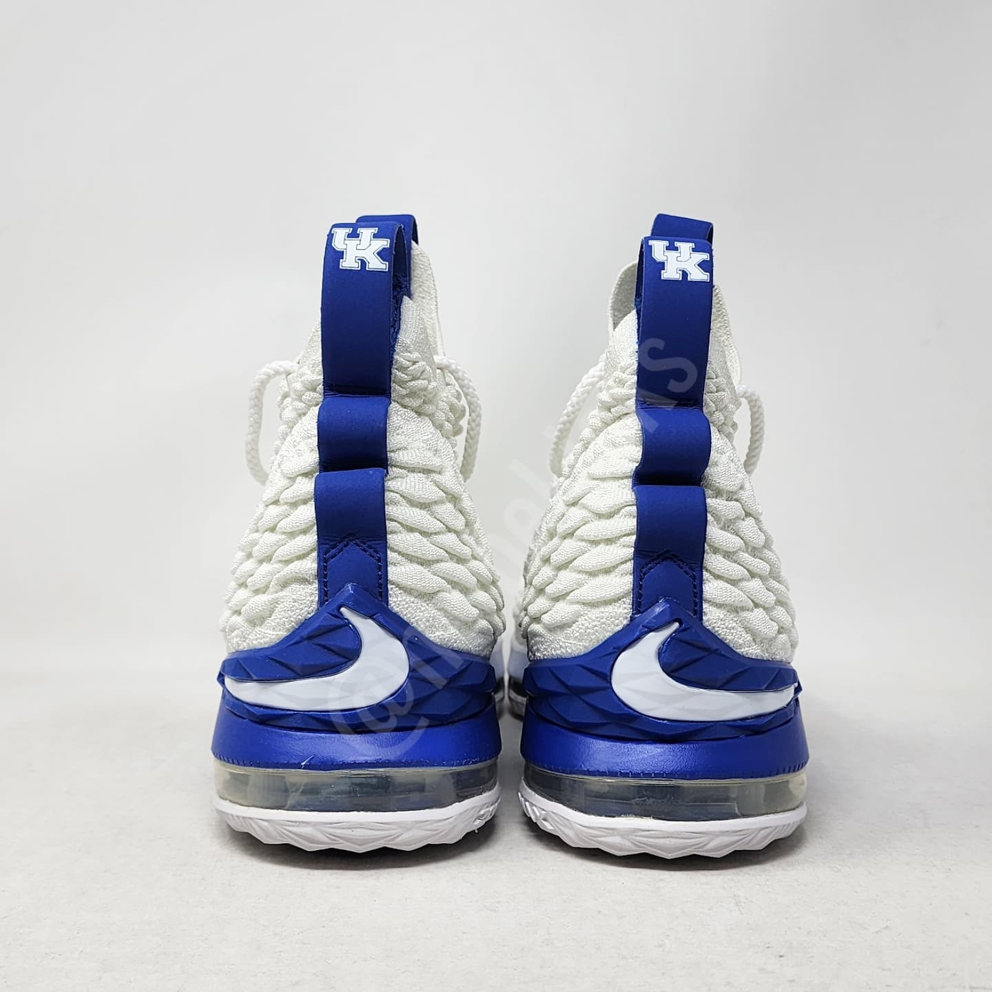 Nike LeBron 15 - Kentucky Wildcats PE